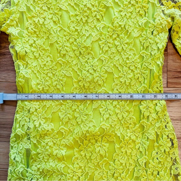 Spence Petite neon green/Citron lace 3/4 sleeve fitted lace midi dress EUC - Picture 15 of 16